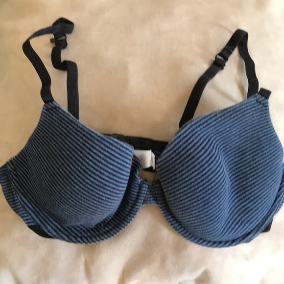 Xhilaration Other - Women’s sz 36 cotton T shirt bra